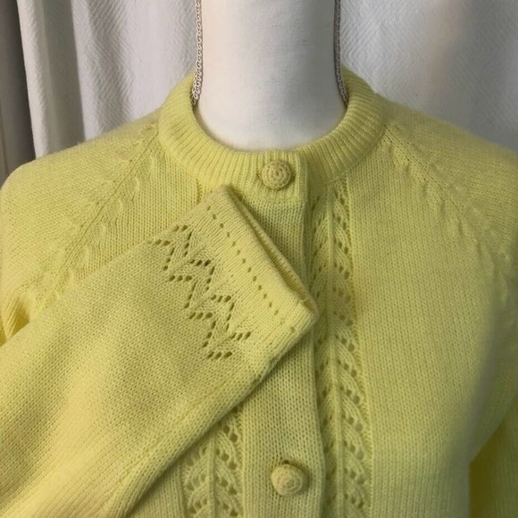 Vintage 80s Women's Medium Yellow Knit Cardigan Cottage Core Prairie Grannycore - Picture 3 of 6